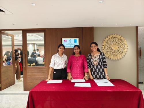 Volunteers-at-Registration-Desk